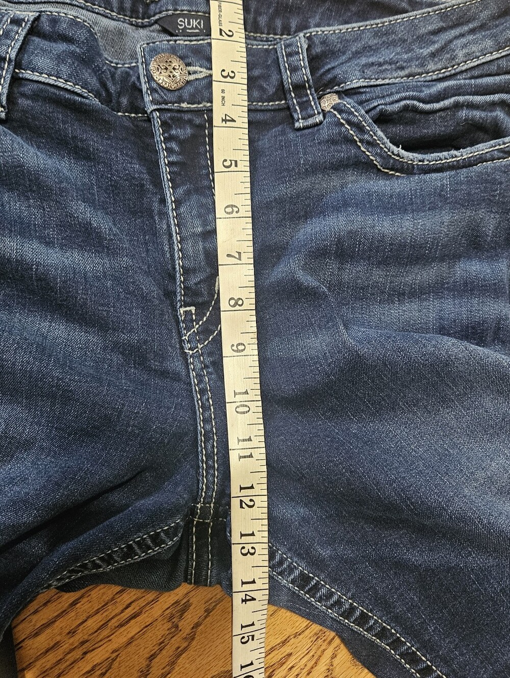 Silver Wimens Dark Blue Denim Jean Capris. - Picture 8 of 9